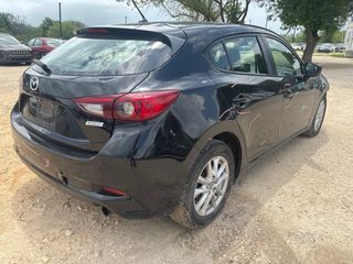 2018 Mazda Mazda3 Hatchback Sport - Exterior Rear Right Corner Image